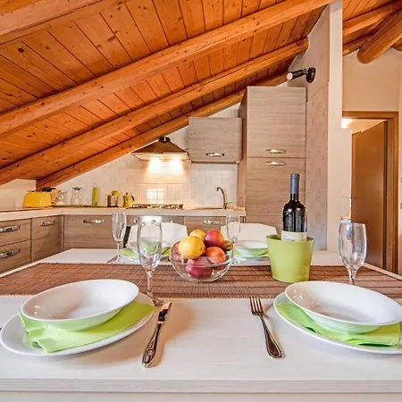 Mansarda Fra Monte E Apartamento Esino Lario