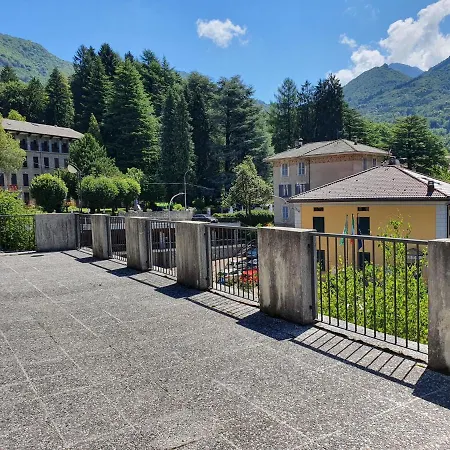 Mansarda Fra Monte E شقة *
