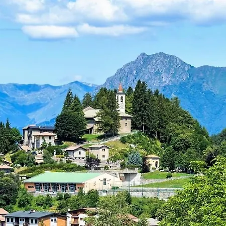 Mansarda Fra Monte E Apartment *